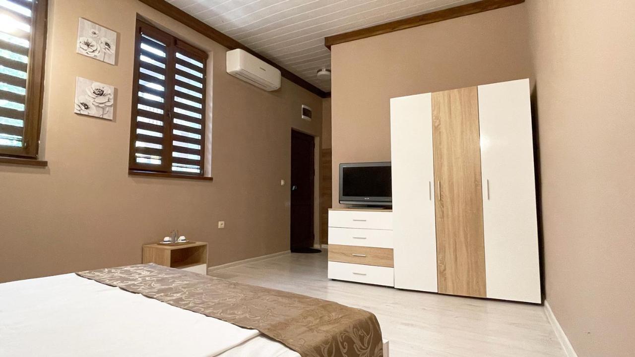 Апартхотел Конниците Aparthotel Veliko Tarnovo Exterior photo